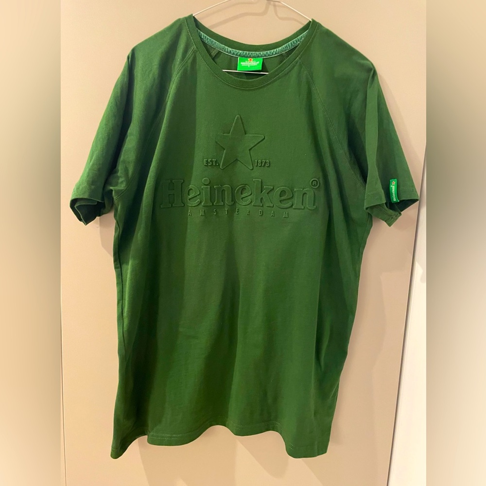 Heineken t-shirt, unisex, size large, very good condition